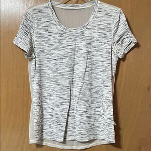 Women's Short-Sleeve Crewneck Top in Heathered White